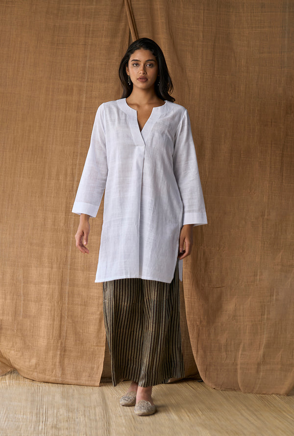 Front Pleat V Neck Kurta